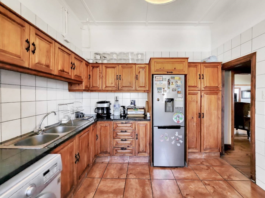 6 Bedroom Property for Sale in Muizenberg Western Cape